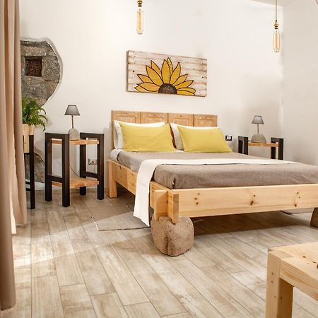 B&B Les Chambres Rooms & Suite Santa Teresa Gallura Kültér fotó