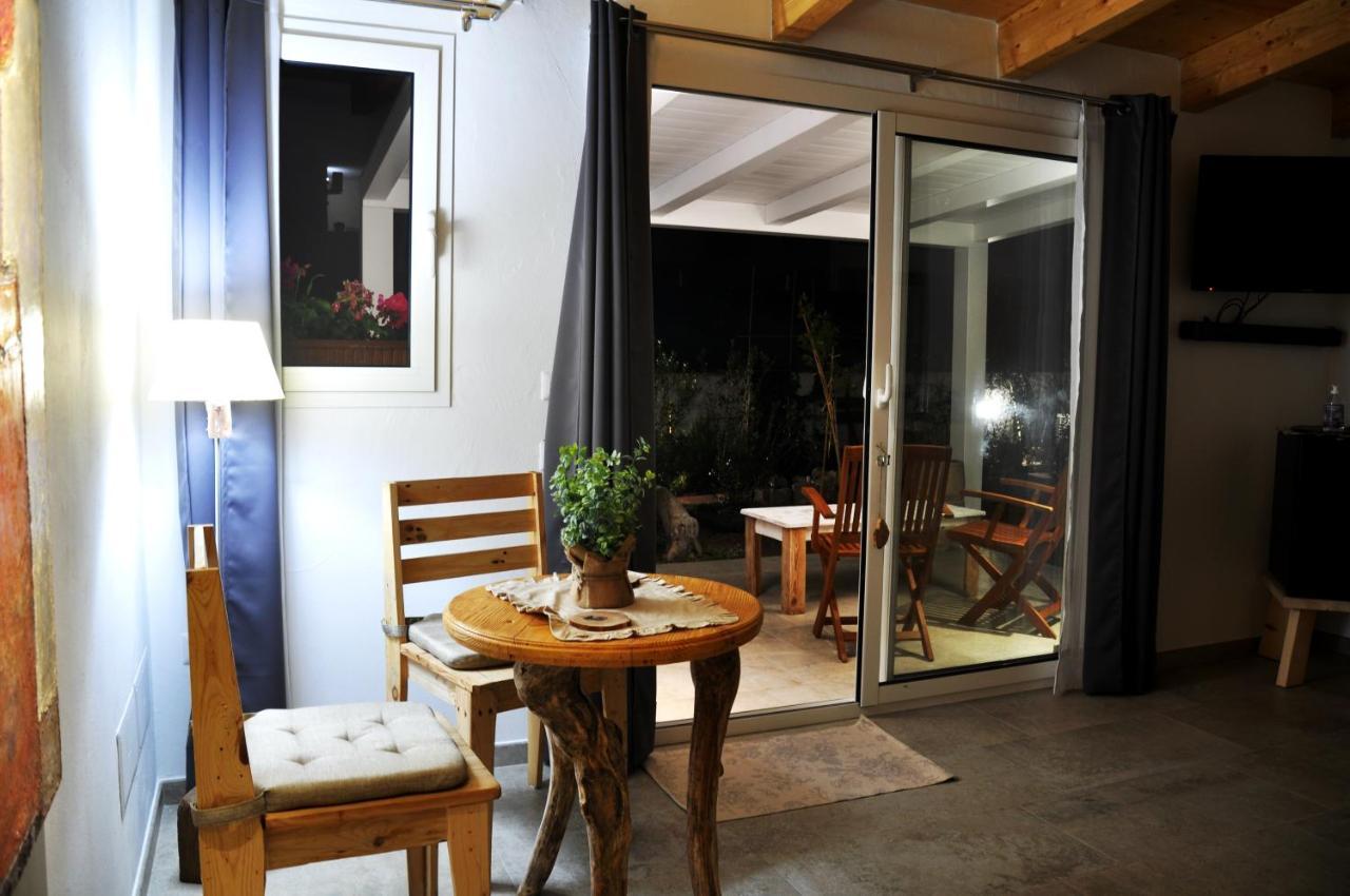 B&B Les Chambres Rooms & Suite Santa Teresa Gallura Kültér fotó