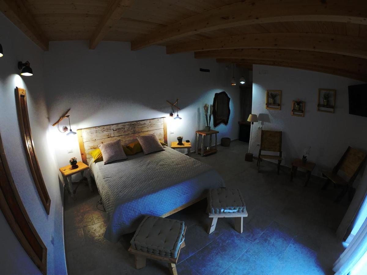 B&B Les Chambres Rooms & Suite Santa Teresa Gallura Kültér fotó