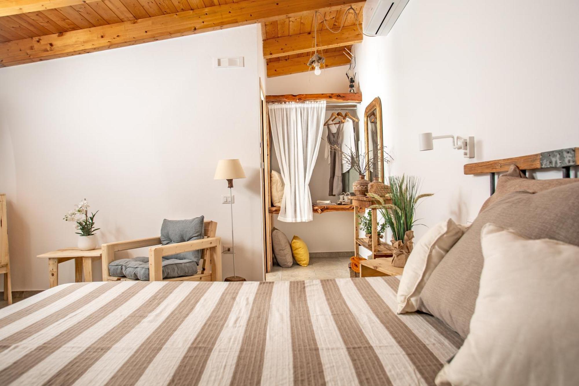 B&B Les Chambres Rooms & Suite Santa Teresa Gallura Kültér fotó