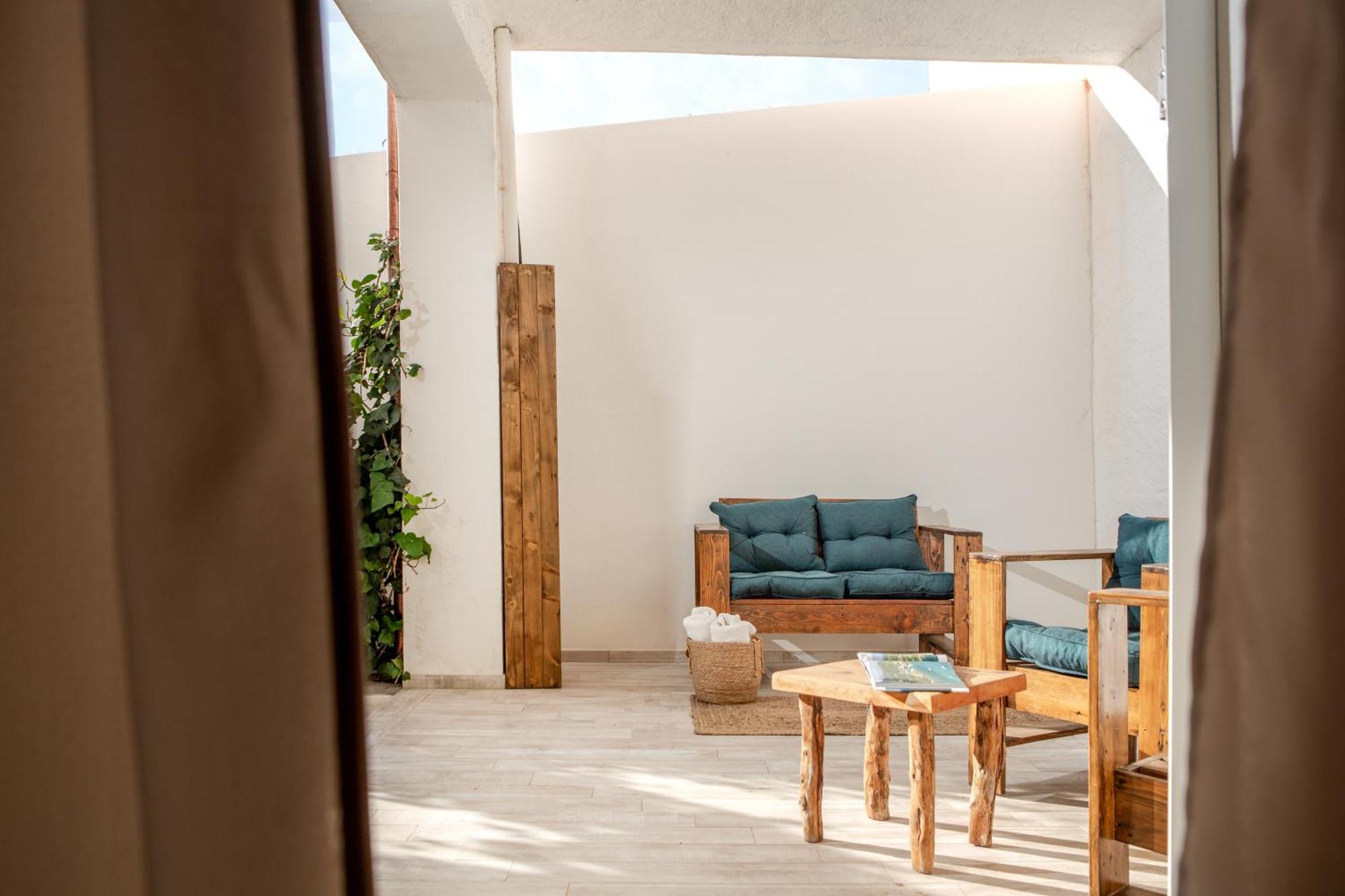 B&B Les Chambres Rooms & Suite Santa Teresa Gallura Kültér fotó