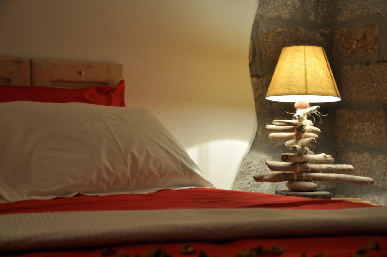 B&B Les Chambres Rooms & Suite Santa Teresa Gallura Kültér fotó