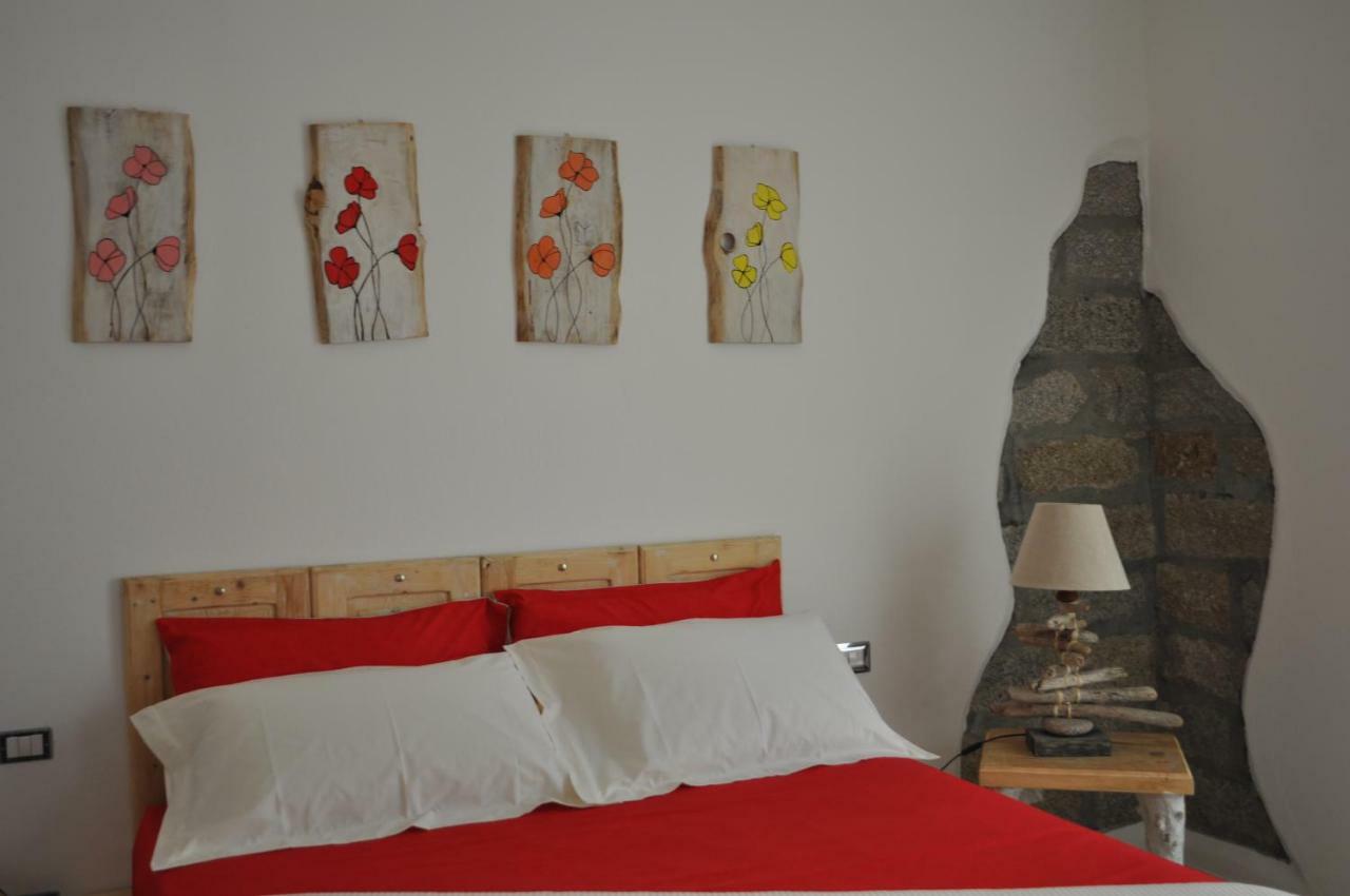 B&B Les Chambres Rooms & Suite Santa Teresa Gallura Kültér fotó
